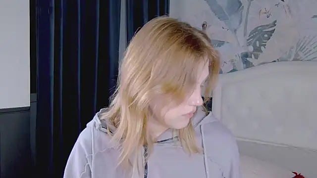CaitlinSugar live