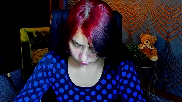Livia_Shy live