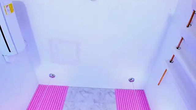 ArianaRougee live