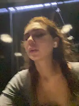 QuitieLia live