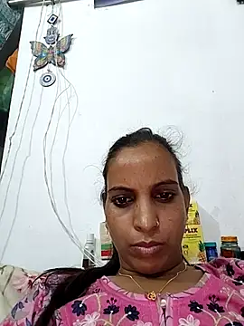 Sexy-Kajal2 live
