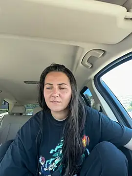 BrunetteNymph live