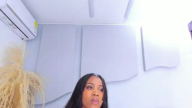 CarlieLyn live