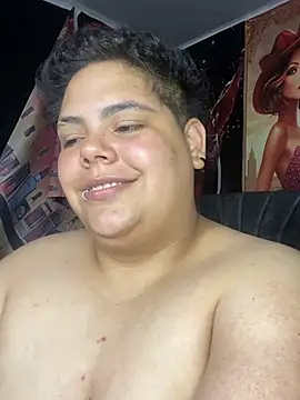 Hailey_Curvy live