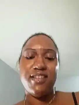 PrettyGal_Tingz live