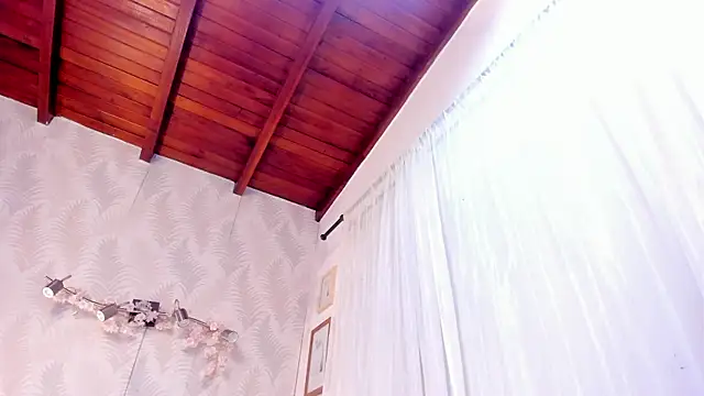 Isisjames live