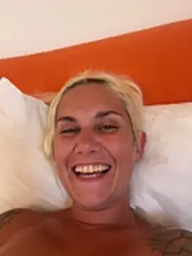 Sofia_beee live