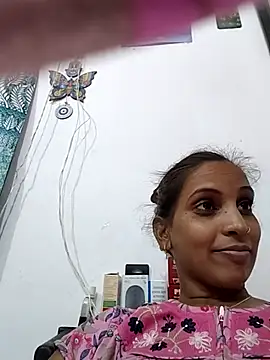 Sexy-Kajal2 live