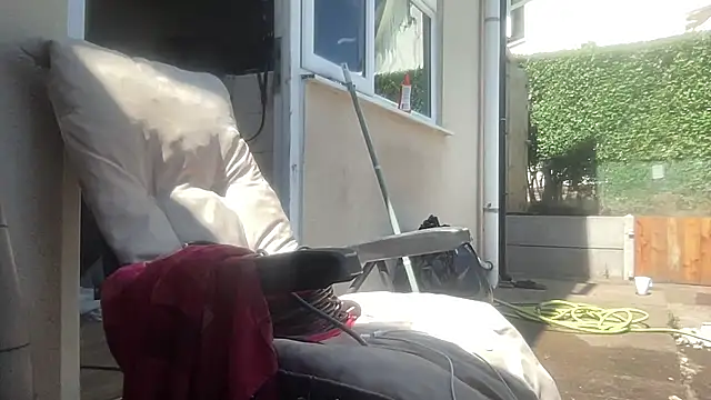 Bustyblondebabe32 live