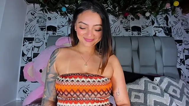 LucyRosse live