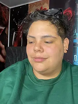 Hailey_Curvy live