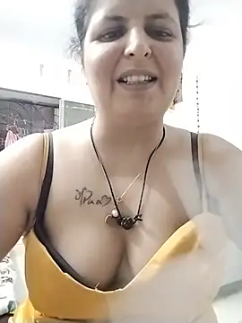 Jann_Riya333 live