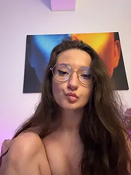 TheaMalekoo live
