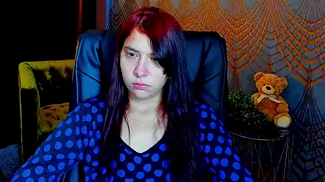 Livia_Shy live