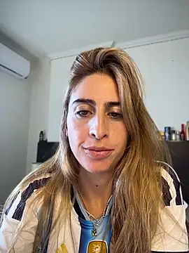 NicoleWilder live