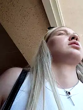 caressyourself live
