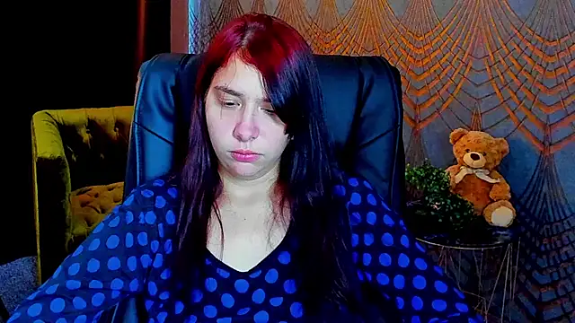 Livia_Shy live