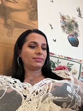 Hotmomcheckk_ profile