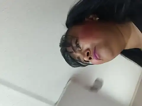 Ariana_Rodriguez live