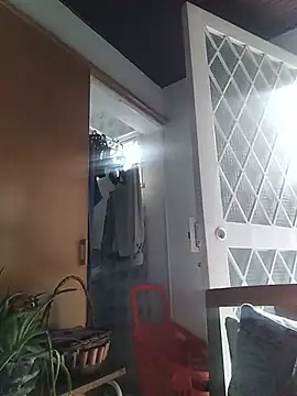 Isabella_21x live