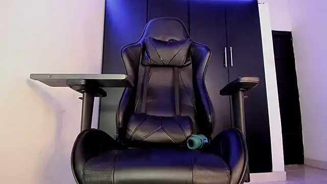 Liam_Mateo live