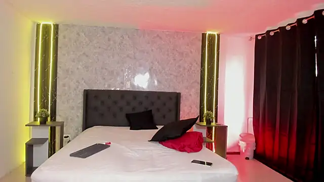 mirandaPriesly live