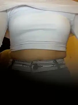 kloe__t18 live