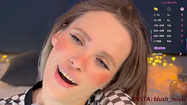 mikkixmeow live