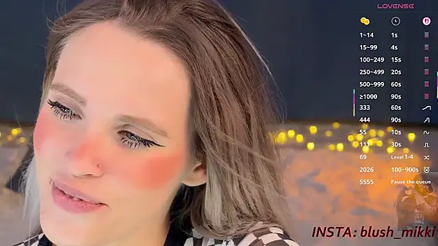 mikkixmeow live
