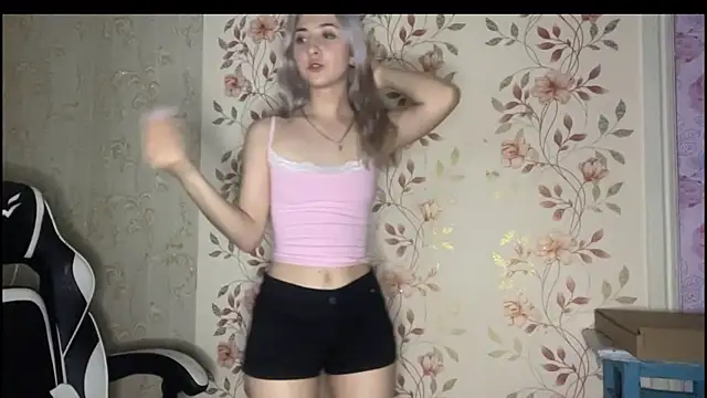 WhitePowerGirl live
