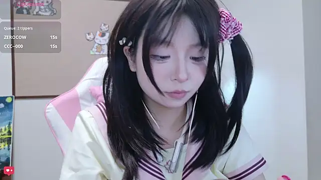 Qiqiiii-05 live