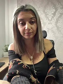 Isabella_varella- live