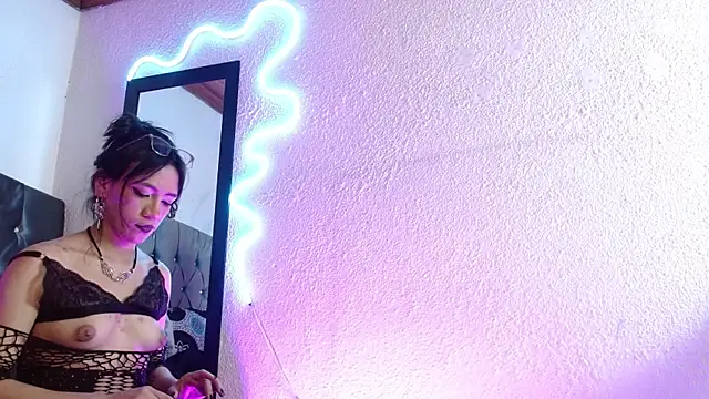 Henutmire_Rossi live