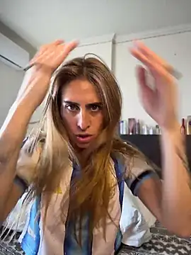 NicoleWilder live