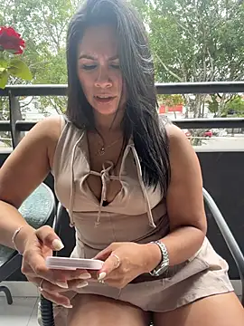 Sofia_Convers live