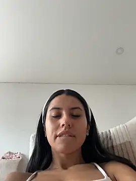 Victoria_alson live