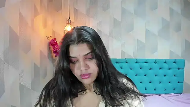 LindaBreeS live