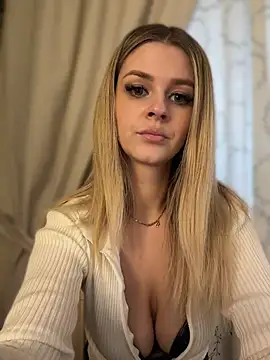 Love_Bri live