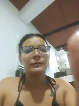 LunaArias live