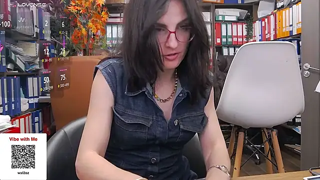 classyladyrellax live