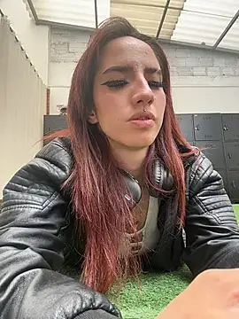 elodie_rouge live