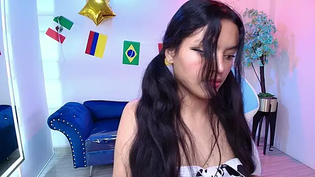 Maddie_T18 live