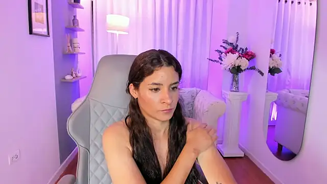 hanna_mils live
