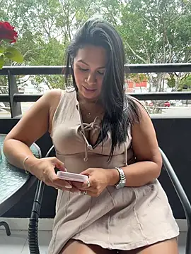 Sofia_Convers live