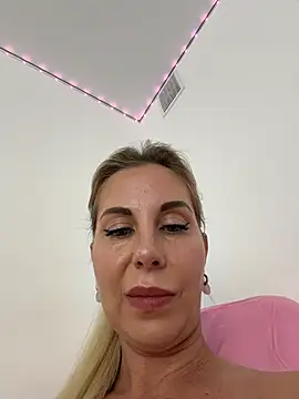 LisaMurr live