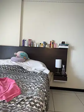 NicoleWilder live