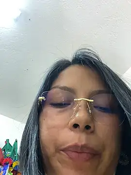 ISABELLA__LUNA live