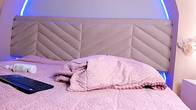 Bella_Williiams live
