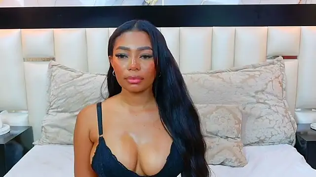 MiaDiamod live