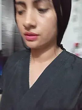 DaniellaGiraldo live